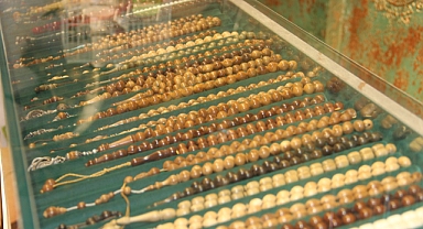 Osmanlı’dan kalan tespihlerin fiyatları dudak uçlatıyor
