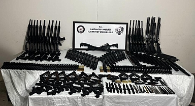 Çok sayıda ruhsatsız silah ele geçirildi: 1 gözaltı
