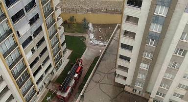 15 katlı binada yangın