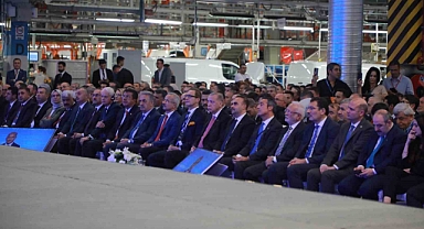 “Otomotiv ihracatımız 9 milyar doların üzerinde dış ticaret fazlası verdi”