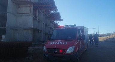 İnşaattan düşen işçi yaralandı