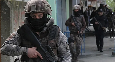 Aranan şahıslara operasyon: 301 firari yakalandı