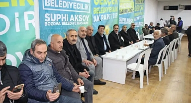 Başkan Aksoy seçim bürosunda sevenleri ile buluştu