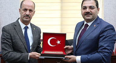 Canpolat: Hep birlikte hizmet etmeye gayret edeceğiz