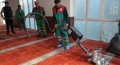 İbadethaneler ve camiiler Ramazan ayına hazırlanıyor