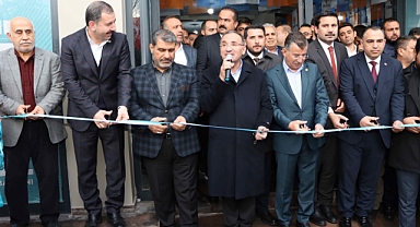 Baydilli'nin seçim ofisi coşkuyla karşılandı