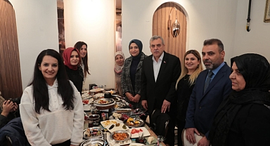 Beyazgül, şehit annelerinin kadınlar gününü kutladı