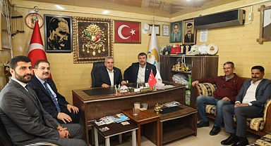 Beyazgül ve Canpolat esnafla iç içe