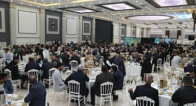 Canpolat: “Sen ben yok biz diyen bir partinin üyeleriyiz”