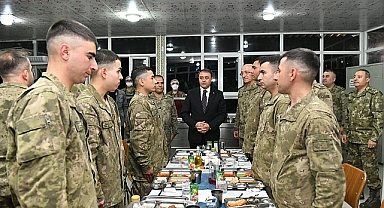 Şıldak, askerlerle iftar yaptı