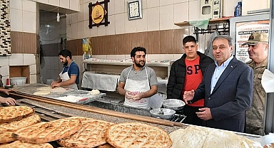 Vali Şıldak Siverek'te temaslarda bulundu
