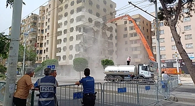 36 yıllık acı-tatlı anılar yerle bir oldu