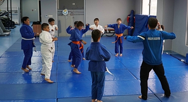 Gençlerden tekvando ve judo kurslarına yoğun ilgi