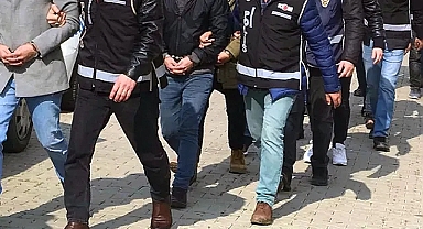 Çeşitli suçlardan aranan yüzlerce şahıs yakalandı