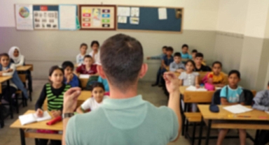 İlk okul zili çaldı! Urfa’da 754 bin öğrenci yeni döneme adım attı