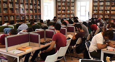 Kütüphaneye gidip yer bulamamak tarih oluyor! Bu çözüm hayatınızı kolaylaştıracak