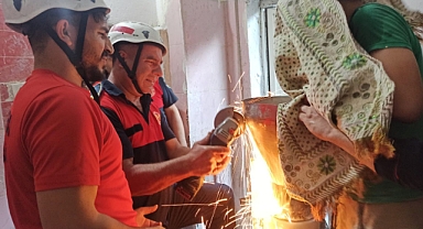Eyyübiye’de dehşet anları! Elini hamur makinesine kaptırdı