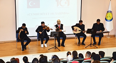 HRÜ’de Atatürk’ün sevdiği şarkılar yankılandı