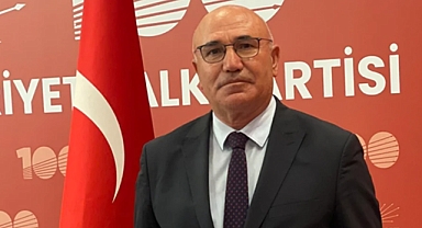 ‘Yaşasın Cumhuriyet!’ diyen Tanal, bağımsızlık mücadelesini unutmadı!