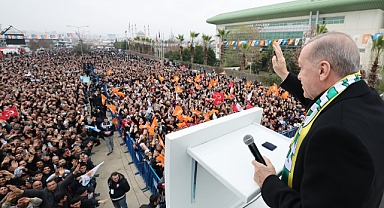 En çok oy kadınlardan, ama başkanlıkta kadın yok!