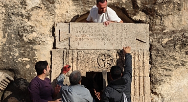 “Kineas Ailesi” yazıtının restorasyonu tamamlandı