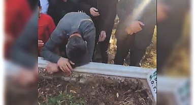 30 yıl sonra cezaevinden çıktı, babasının kabri başında yıkıldı