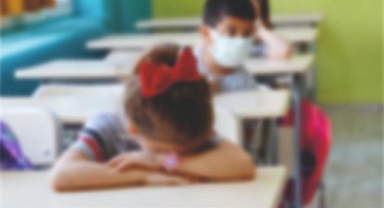 Öğretmenlerin vazgeçilmezi, meğer kınama sebebiymiş!