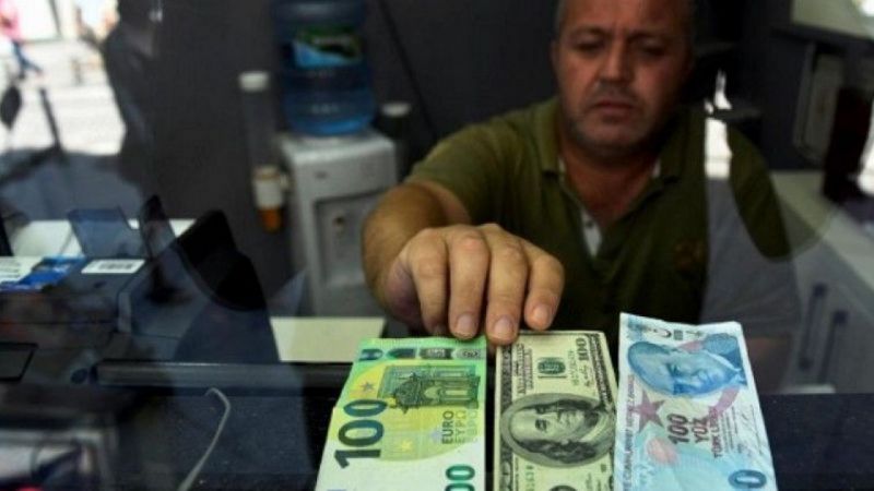 Dolarda yeni zirve