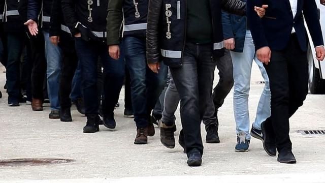 Urfa'da aranan 32 kaçak yakayı ele verdi