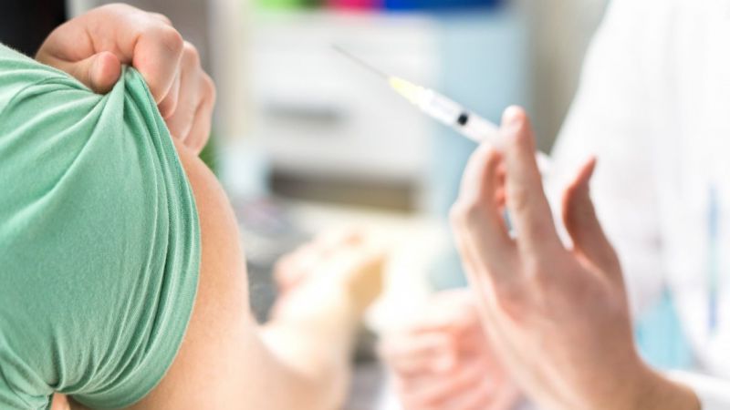 Üç doz Pfizer/BioNTech aşısı Omicron'a karşı etkili