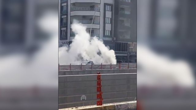 Urfa'da otomobil alevlere teslim oldu