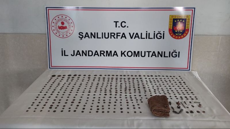 Tarihi eser olduğu değerlendirilen 565 parça ve kitap geçirildi