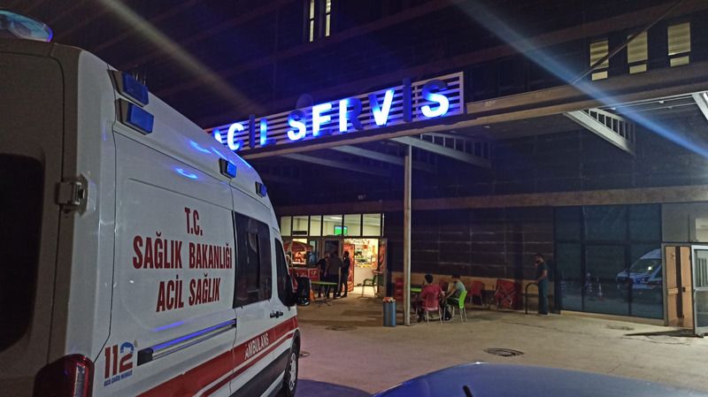 Urfa'da iki tır çarpıştı: 2 yaralı
