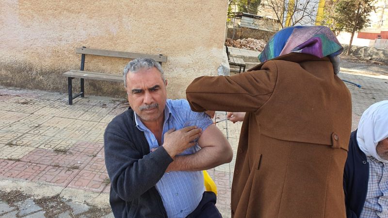 Karaköprü’de 20 mobil ekip ile aşı çalışması