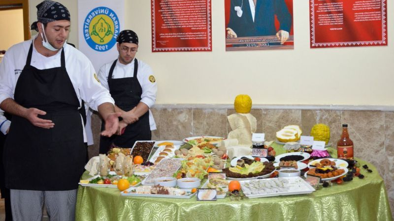 Urfa'nın yöresel yemekleri Halfeti'de sergilendi