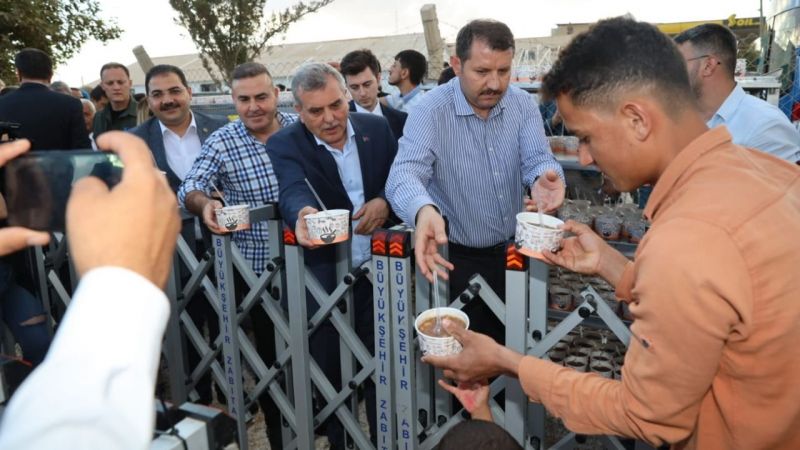 Büyükşehir'den aşure şenliği