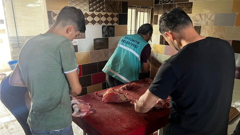 İhtiyaç sahipleri için 85 kurbanlık kesildi