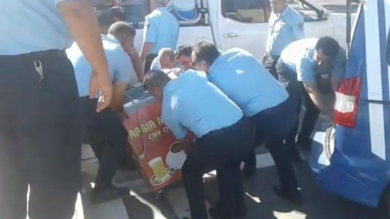 Zabıtadan seyyar satıcılara şok baskın