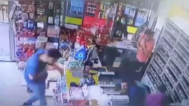 Büfeye silahlı saldırı: 2 yaralı
