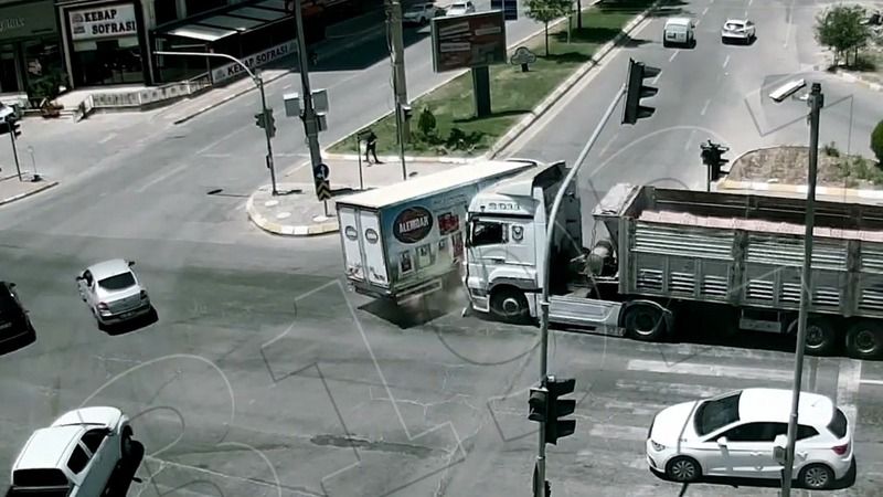 Urfa’daki kazalar şehir polis kamerasında