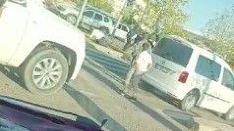 Okul önünde çatışma: 2 ölü, 14 yaralı