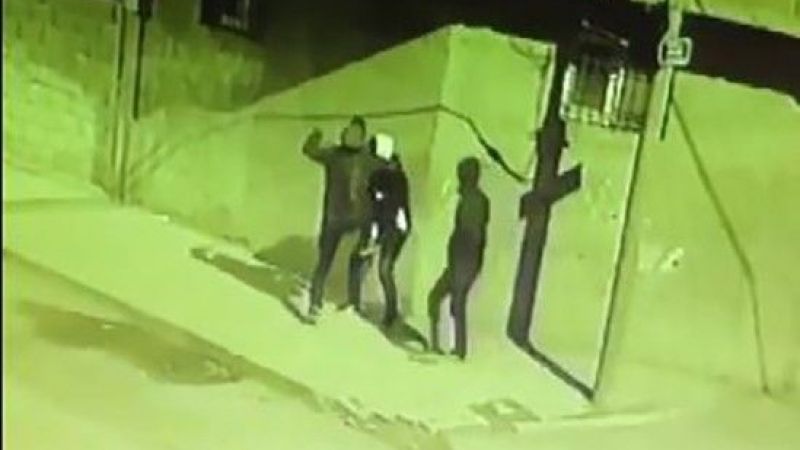 Mahalleyi internetsiz bırakan hırsızlar güvenlik kamarasında