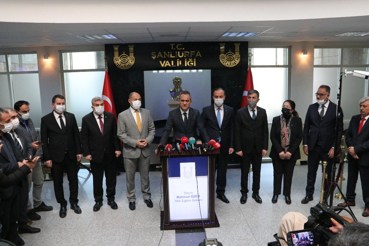 Bakan Özer'den yüz yüze eğitim açıklaması