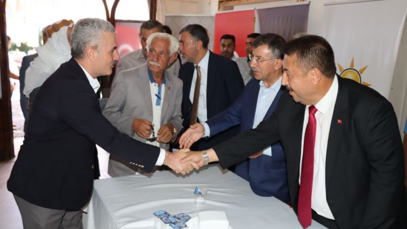 Faruk Bayuk Ak Parti’nin bayramlaşma programına katıldı