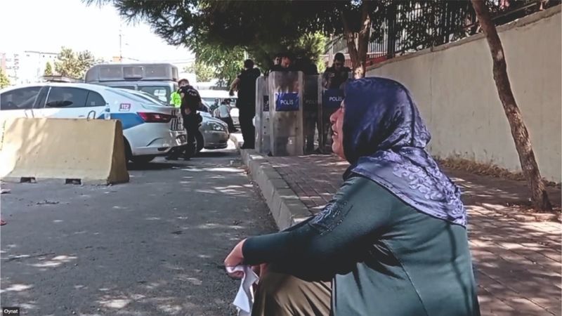 Şenyaşar Ailesine adliye bahçesi yasaklandı