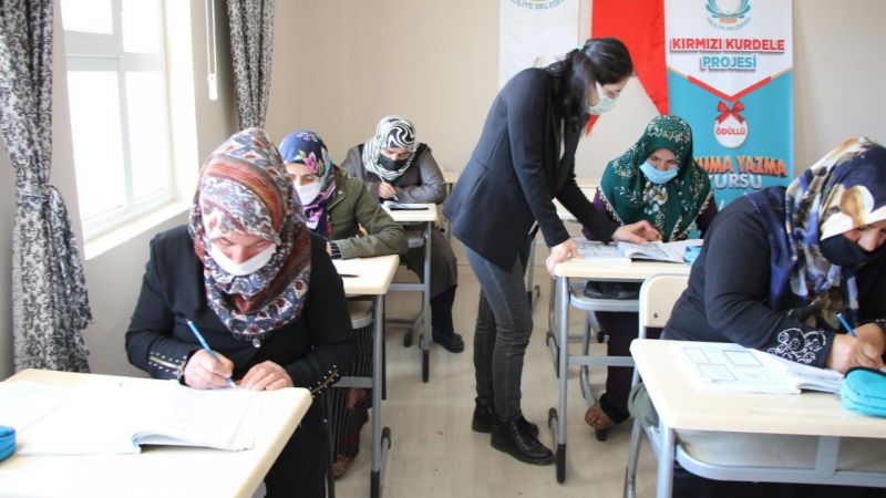 Okur yazar olmanın yaşı yok