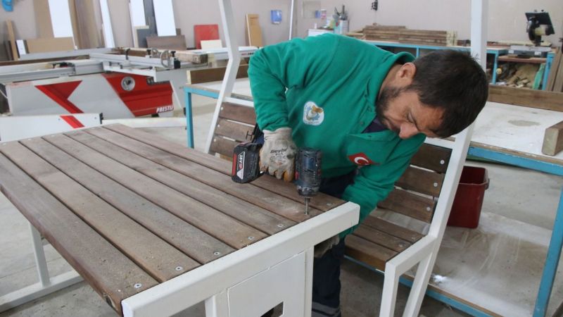 Haliliye satın almıyor, üretiyor