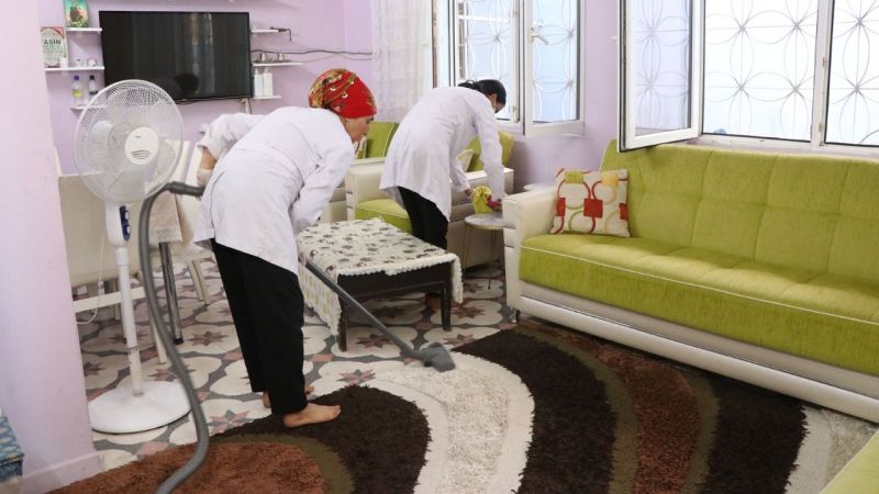 Bayram öncesi evde bakım hizmetleri devam ediyor