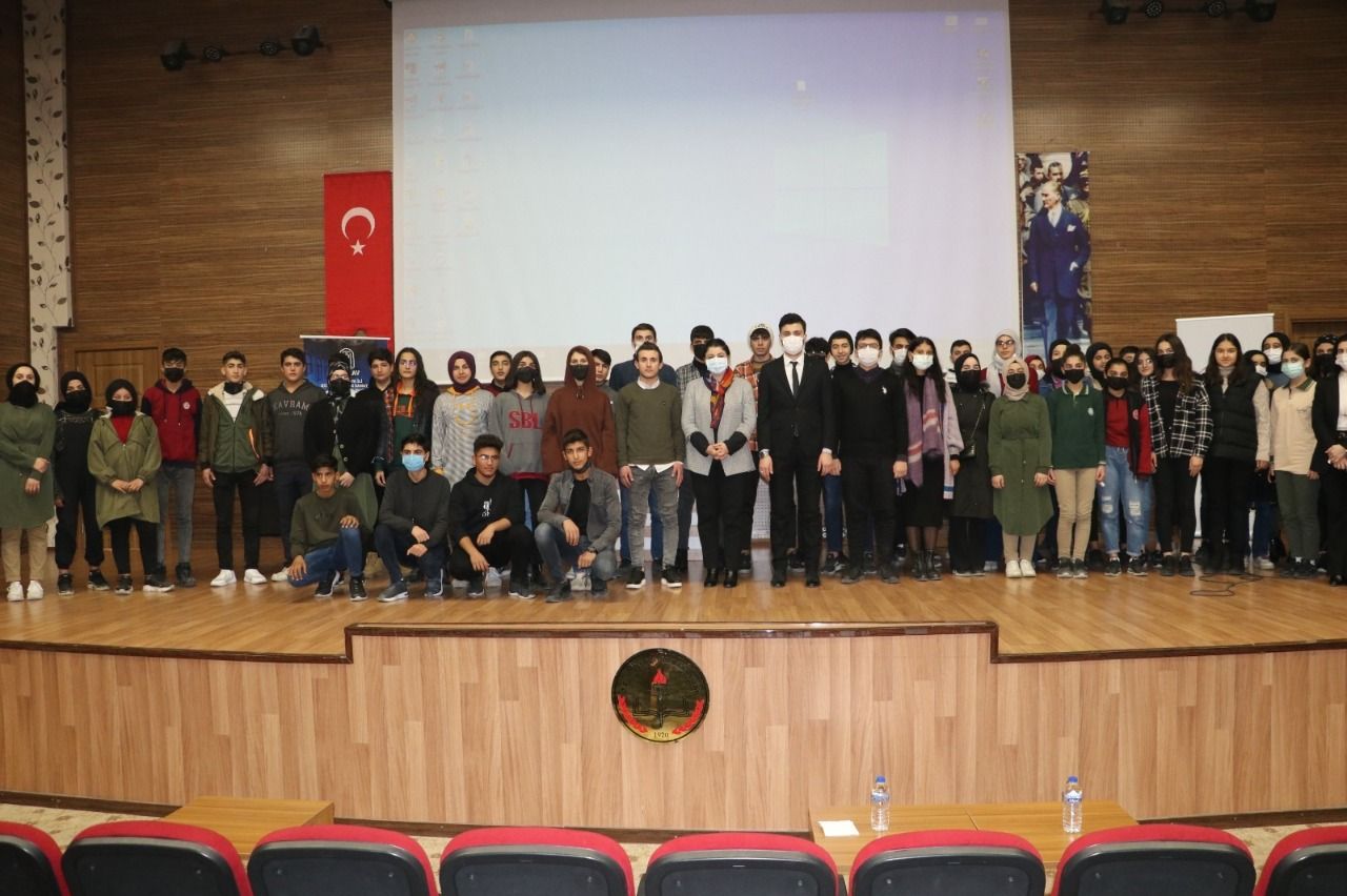 Genç ŞURKAV lise temsilcileriyle buluştu