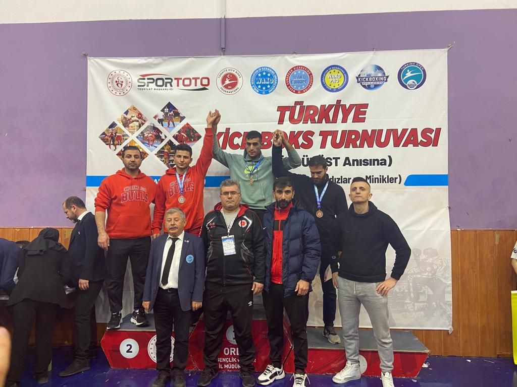 Haliliye Kick Boks takımından madalya yağmuru!